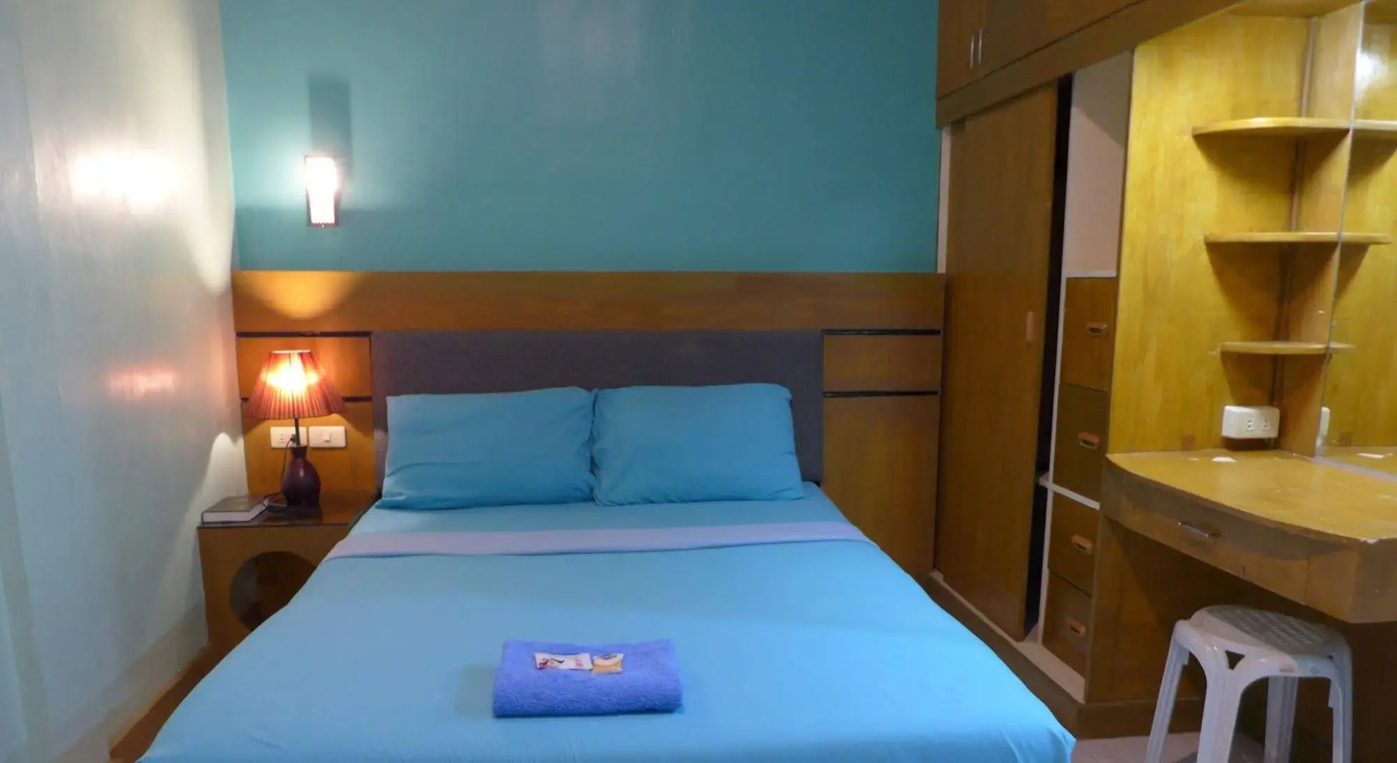 Rozen Suites Malakas
