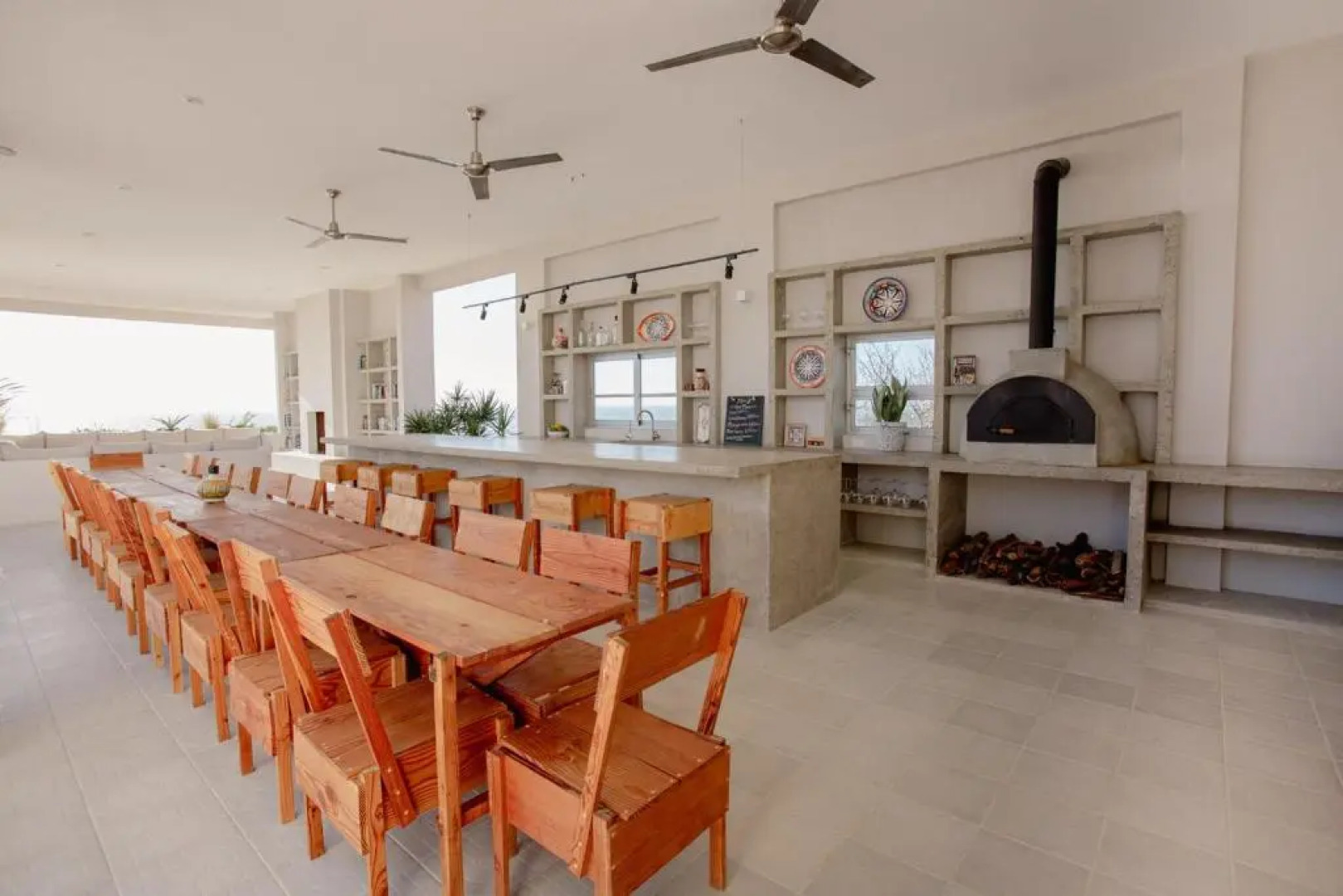 Topia Retreat - Surf Suite Sur