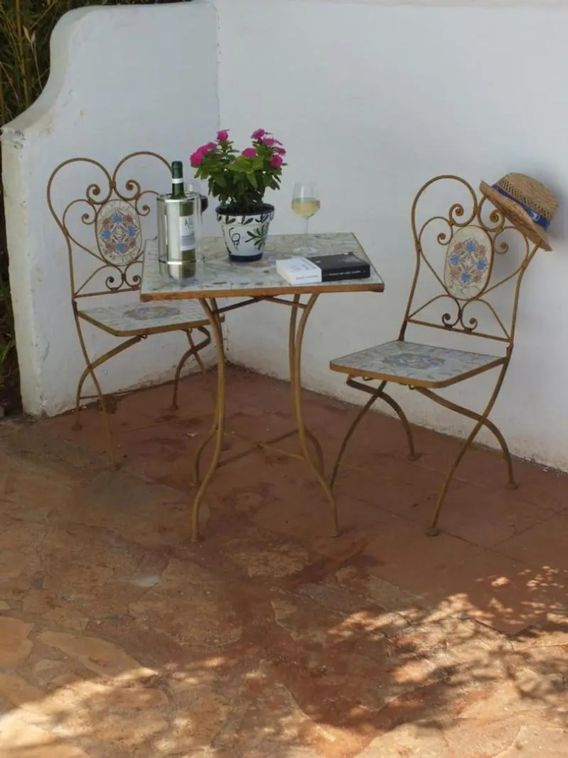 Buena Idea - Adults Only