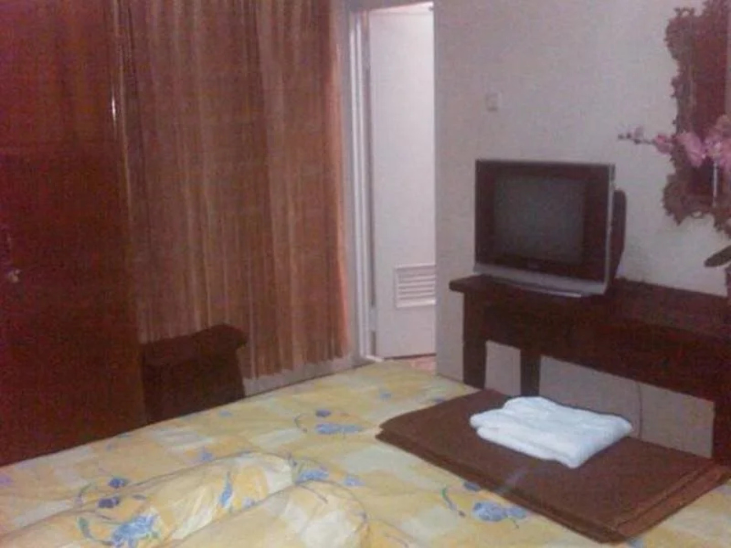 Rancho Topaz Guesthouse