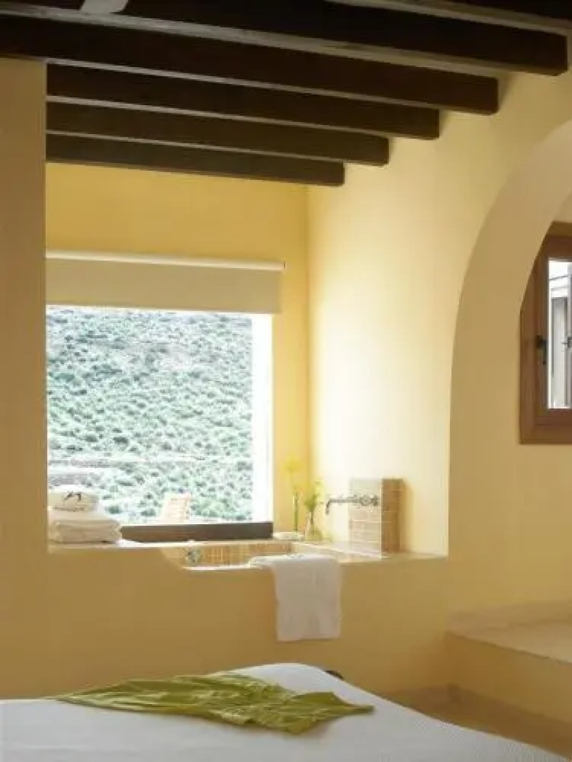 La Almendra y El Gitano