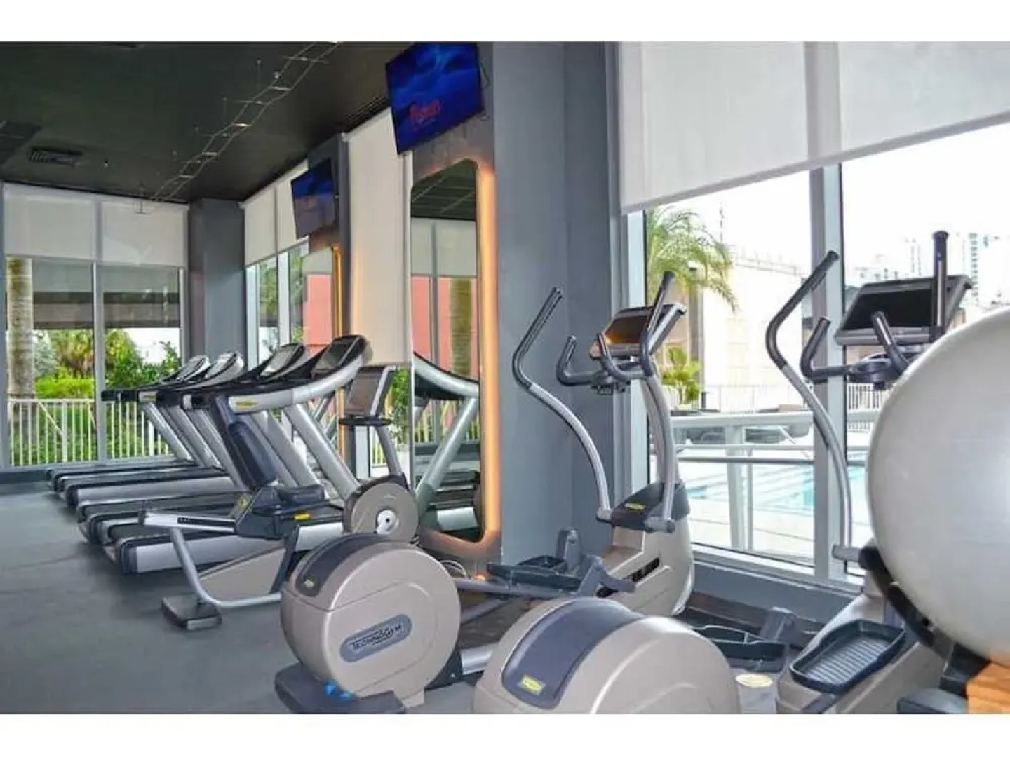 Bwalk Resort Rentals