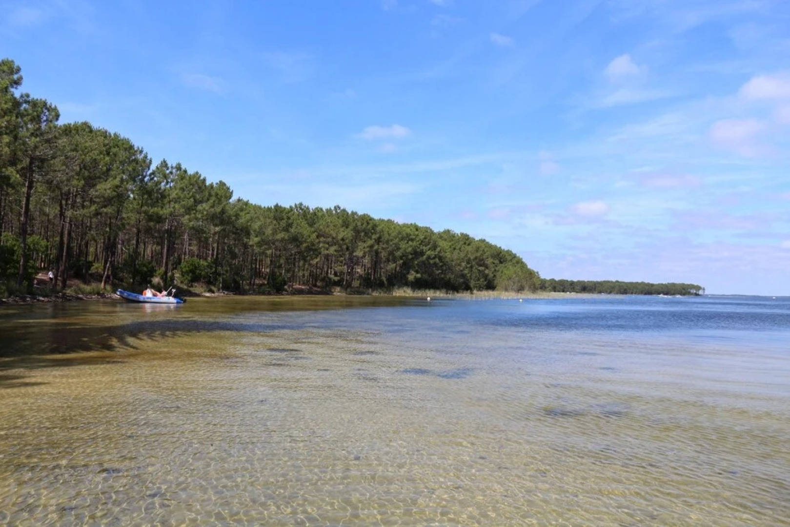 House With 2 Bedrooms in Saint-estèphe, With Enclosed Garden and Wifi