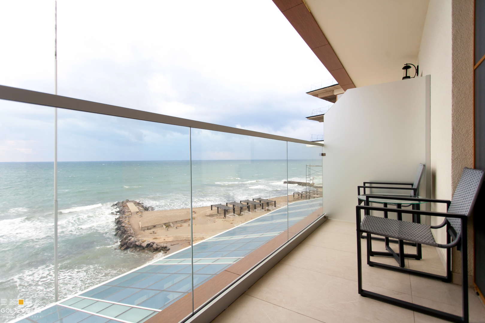 Голден Хиллс