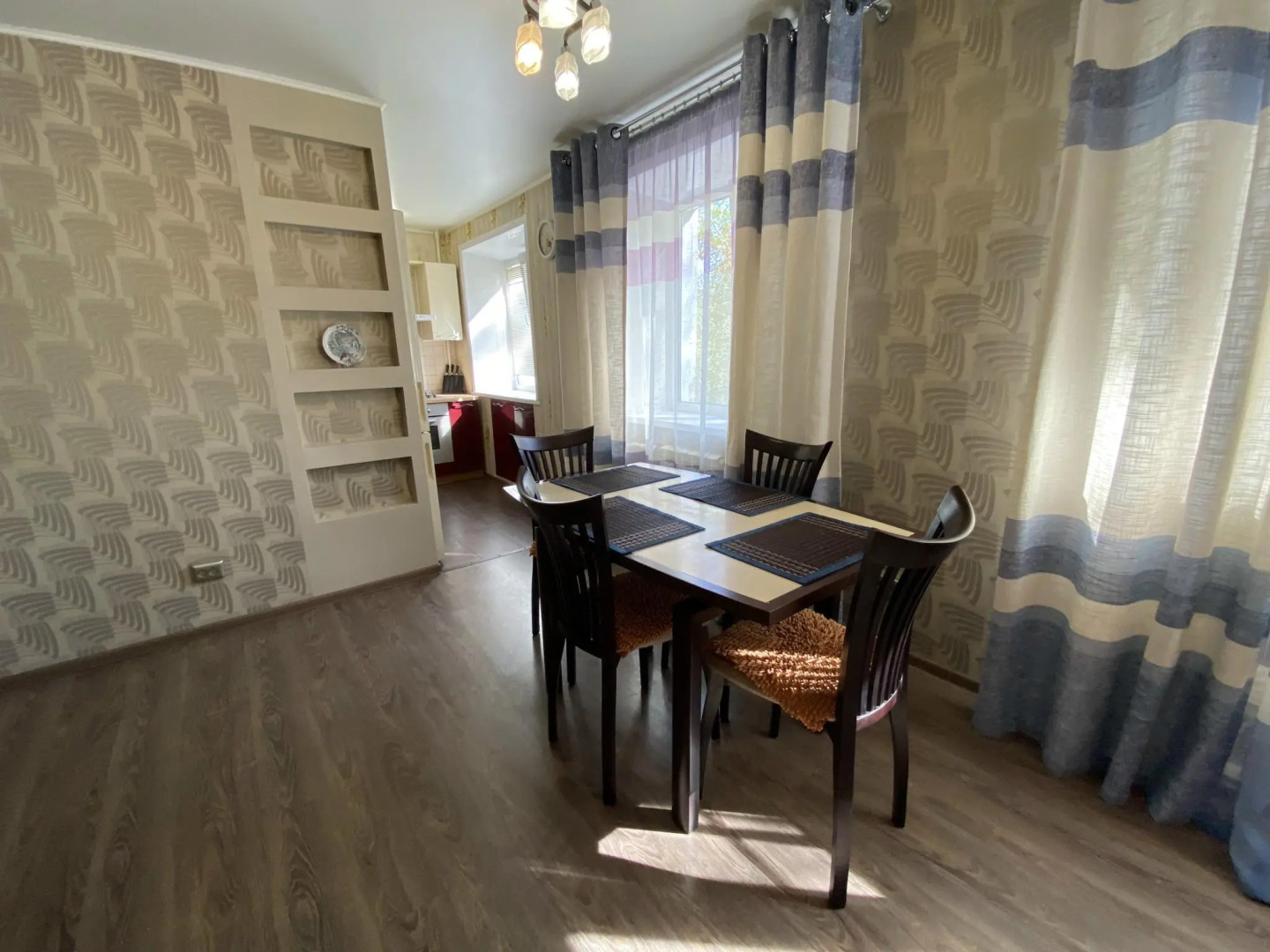 Декабрист на улице Курнатовского