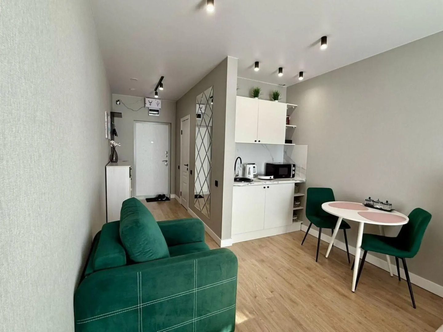 Апартаменты на улице Ясногорская-16/2