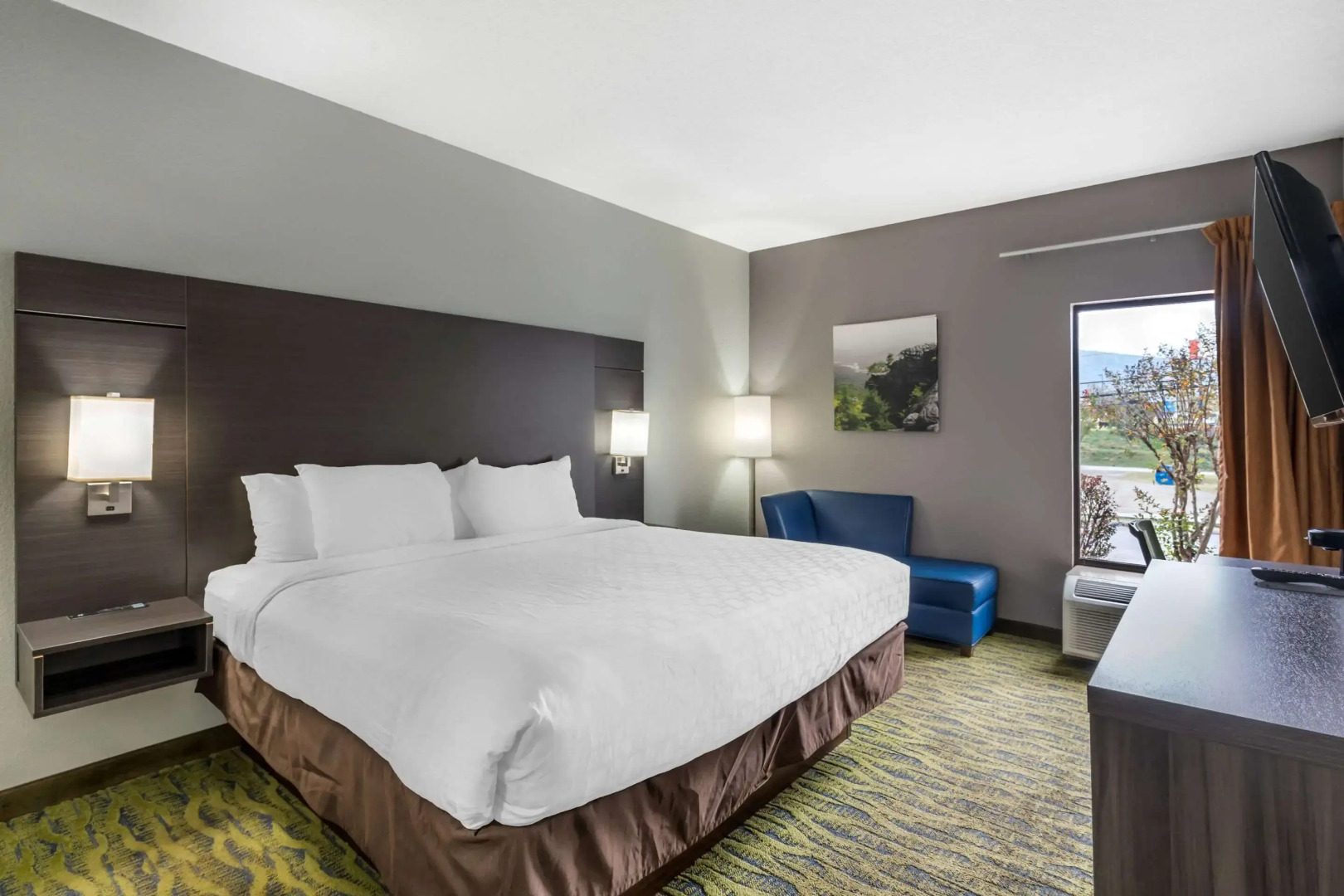 Clarion Inn near Lookout Mountain