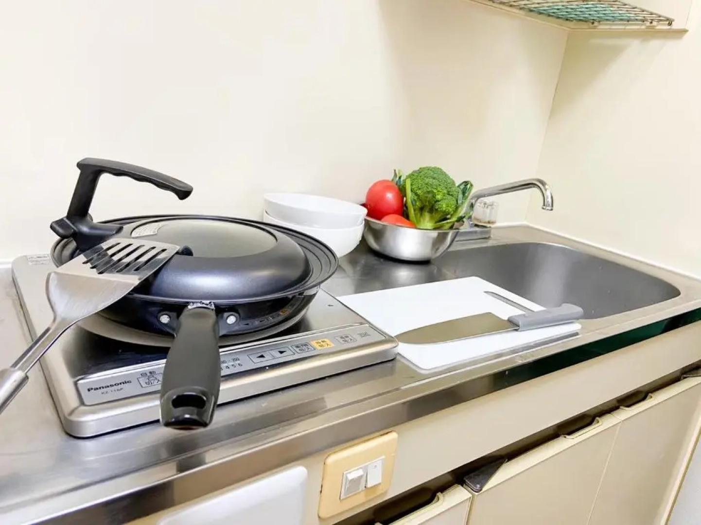 HOTEL Nishikawaguchi Weekly