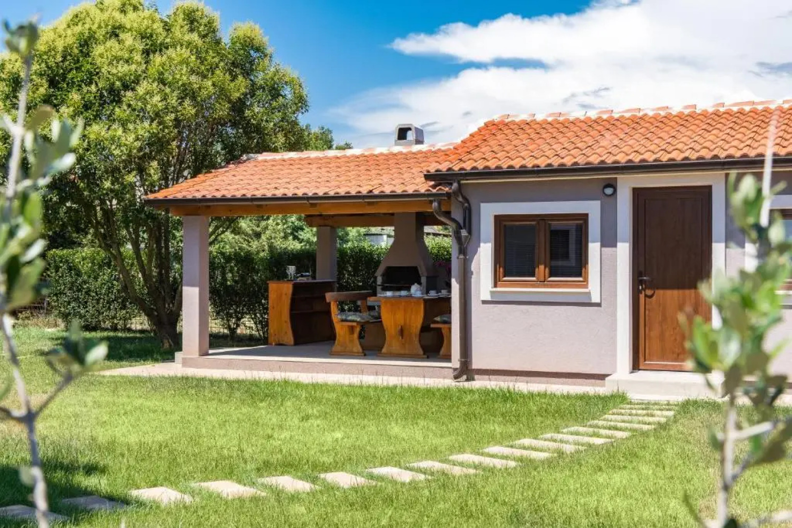 Charming villa Roma with private pool near Pula