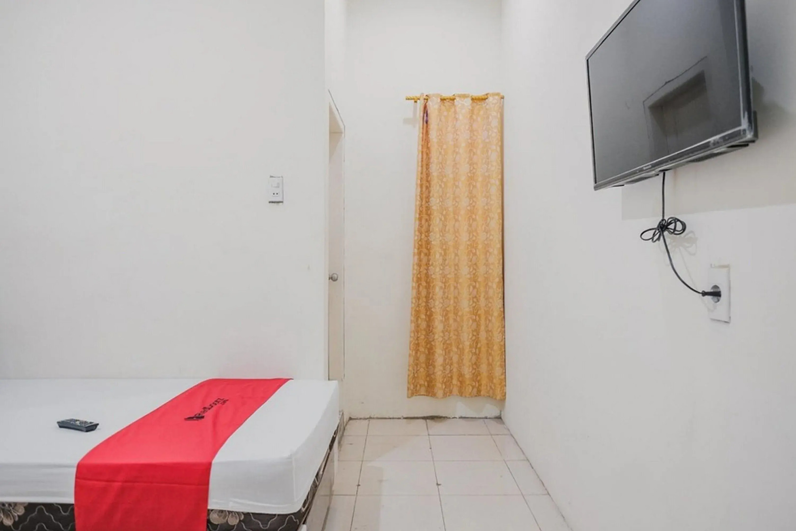 RedDoorz Syariah near Suzuya Mall Banda Aceh