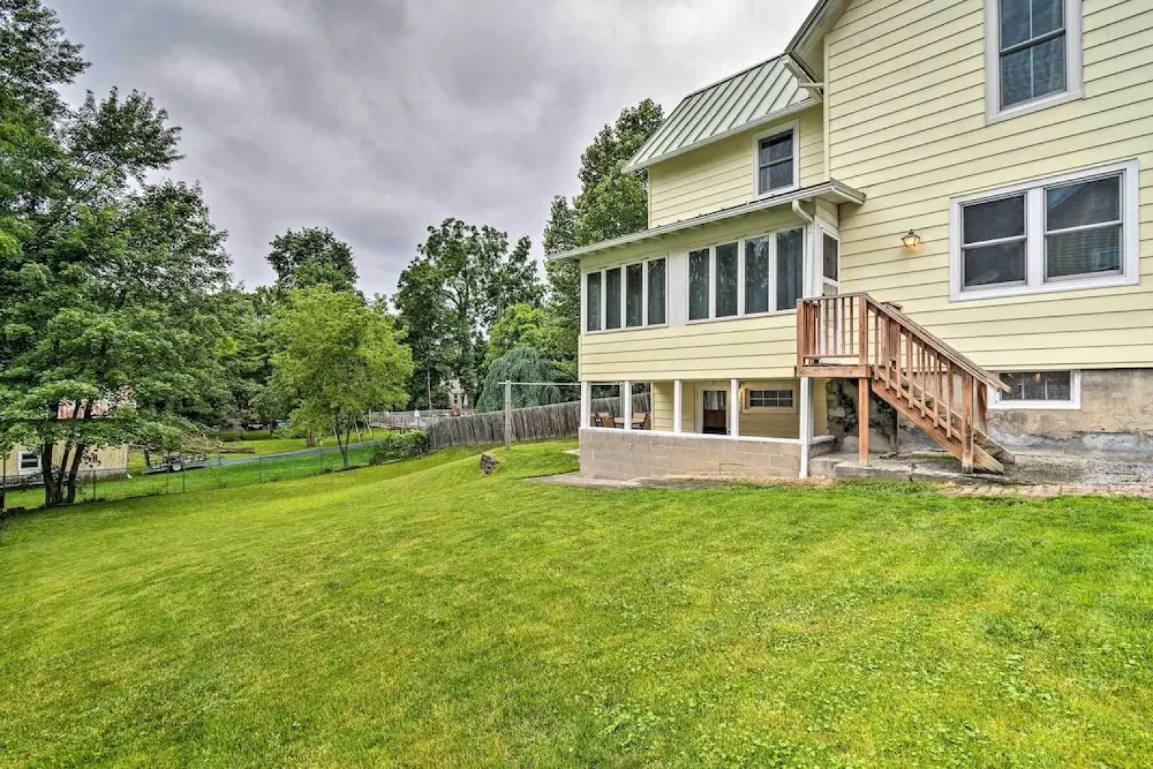 Penn Yan Escape w/ Yard, 1 Mi to Keuka Lake!