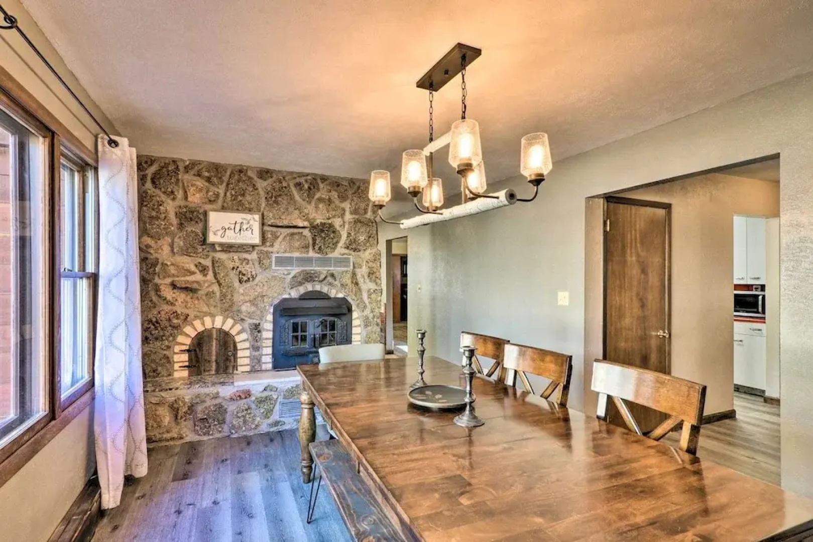 Charming Leadville Retreat w/ Private Hot Tub