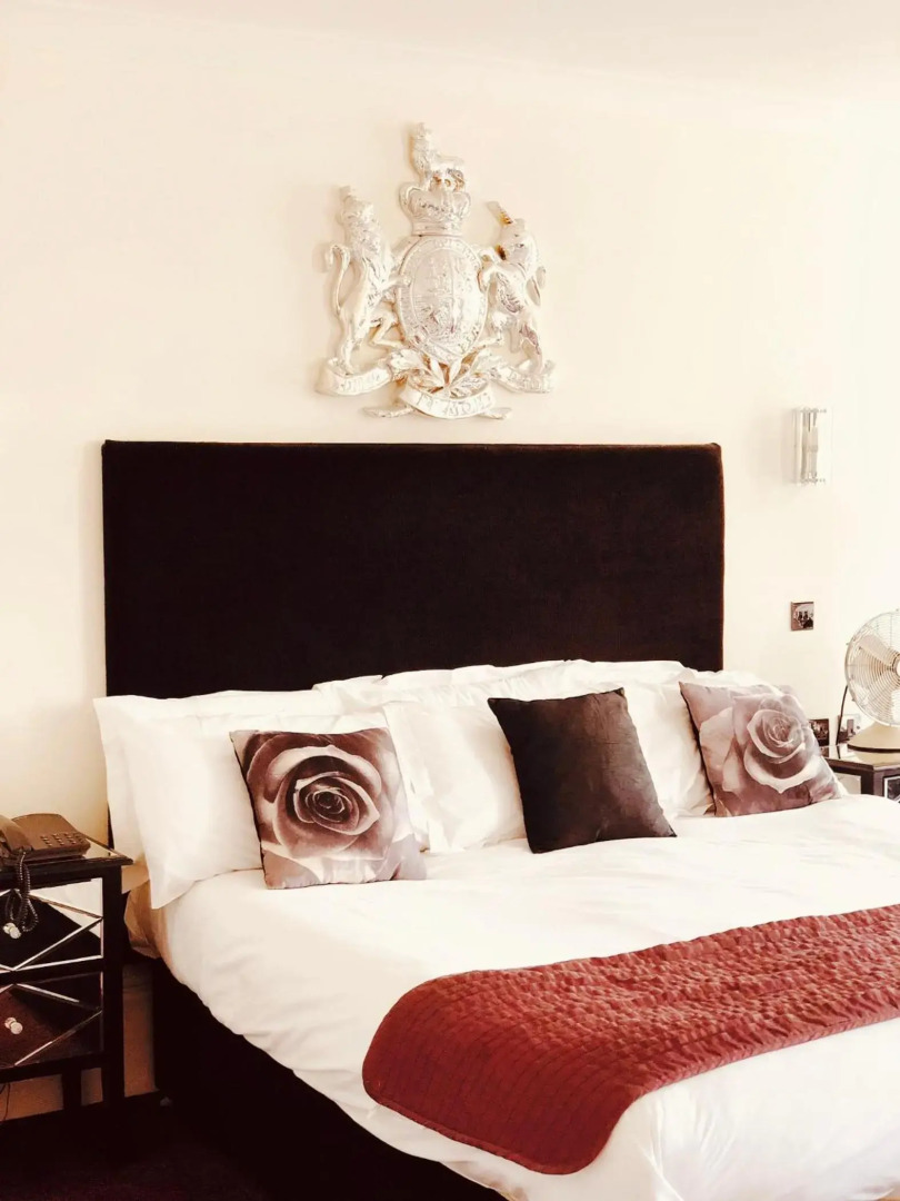 Ship Leopard Hotel – No Children