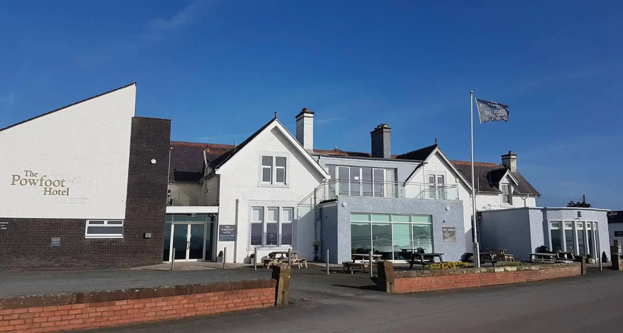 Powfoot Hotel