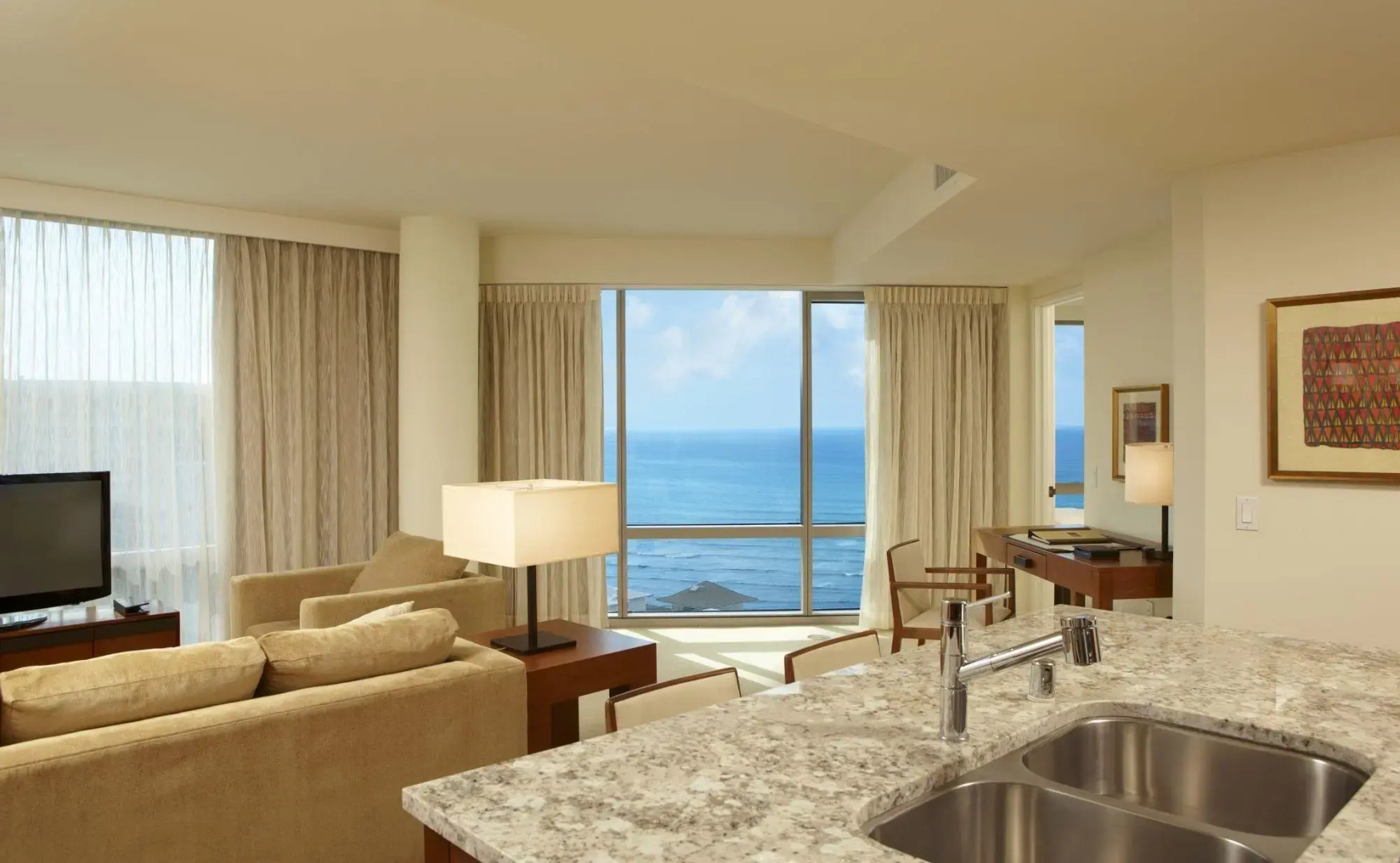 Ka Laʻi Waikiki Beach, LXR Hotels & Resorts