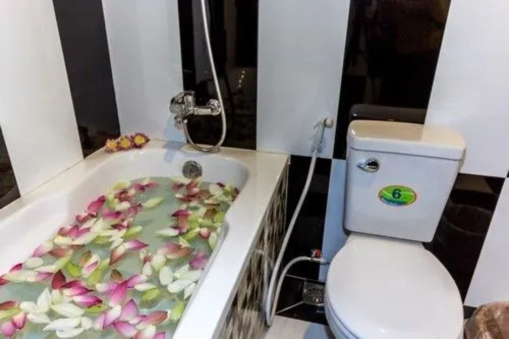 Shining Family Boutique