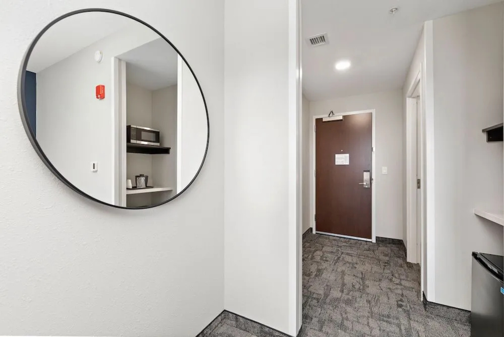 Holiday Inn Express Kansas City North Parkville An IHG Hotel