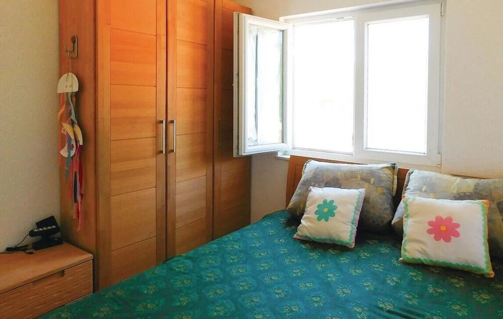 Amazing Home in Zastrazisce With 2 Bedrooms