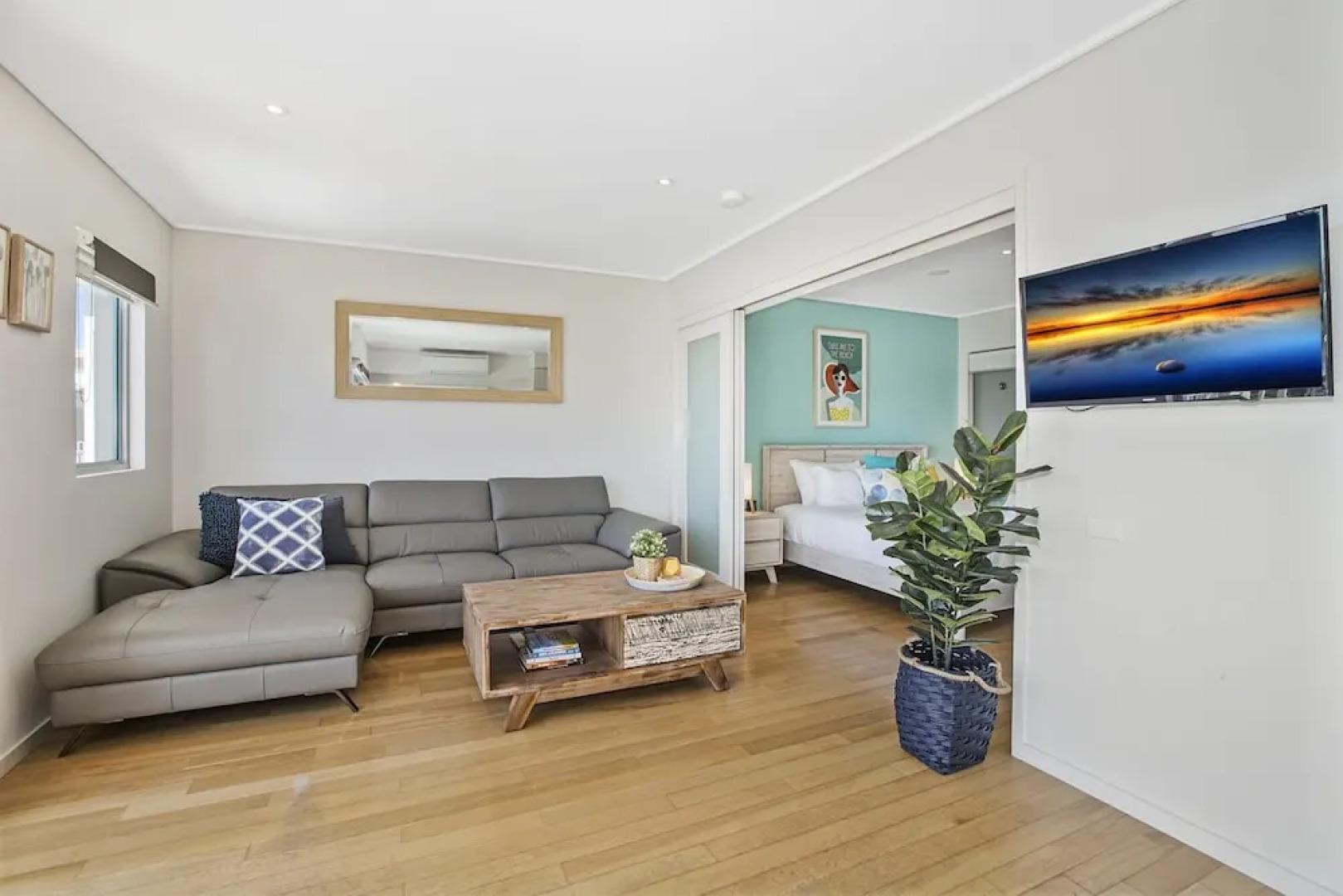 Resort & Spa On The Lagoon 5306/07