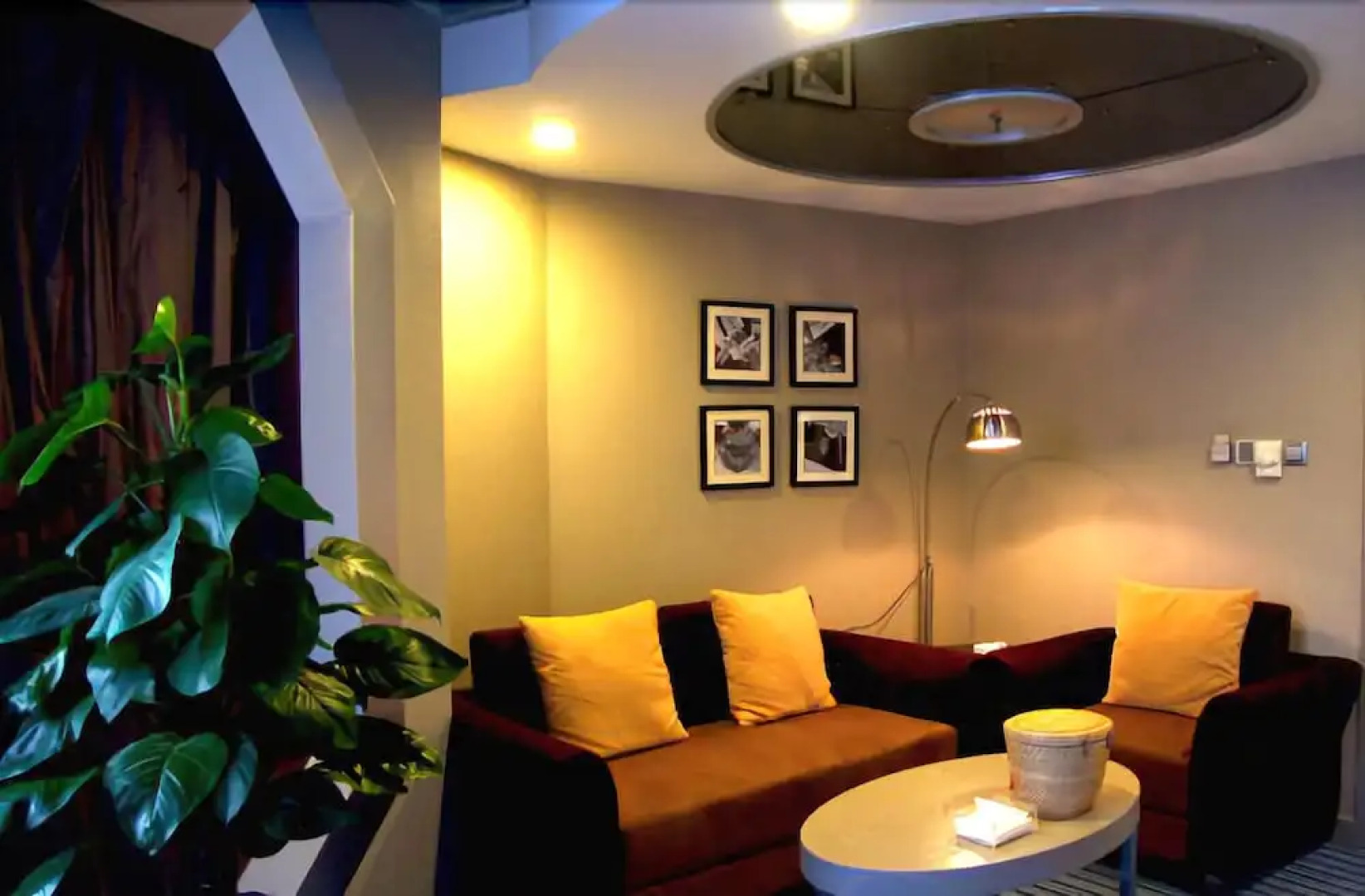 Yaxiang Jinling Palace