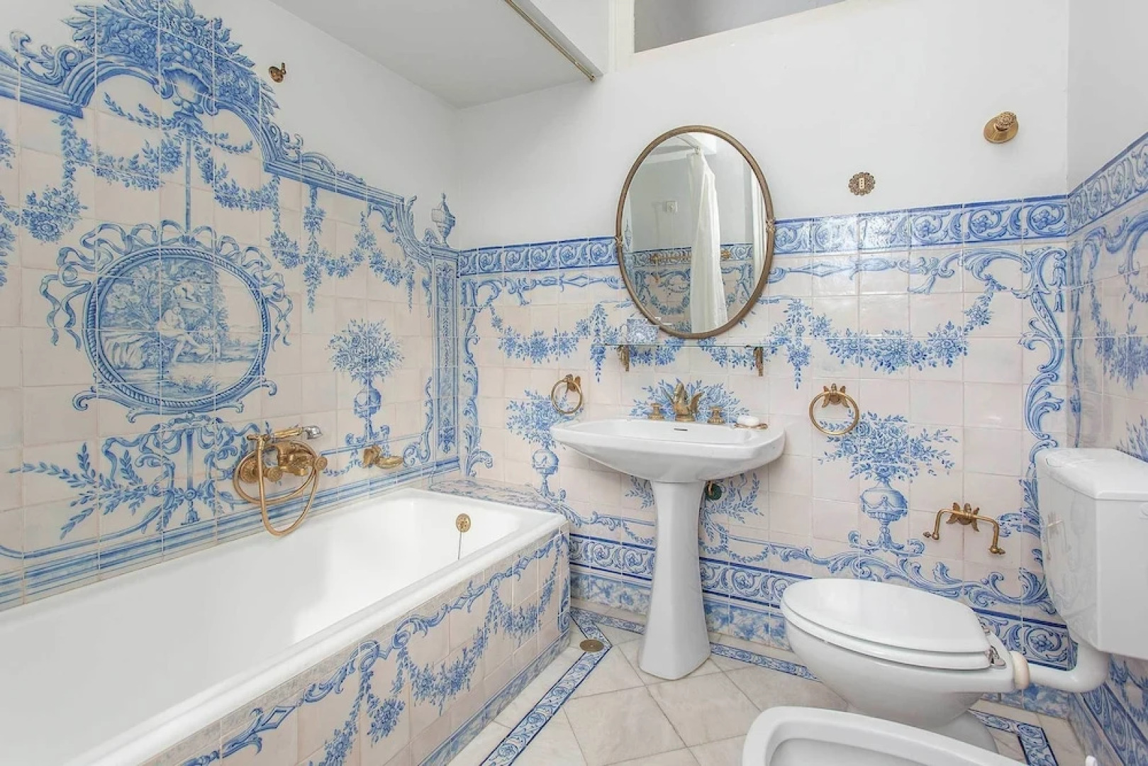 The Romantic Suites & Garden Guest House - Adults Only