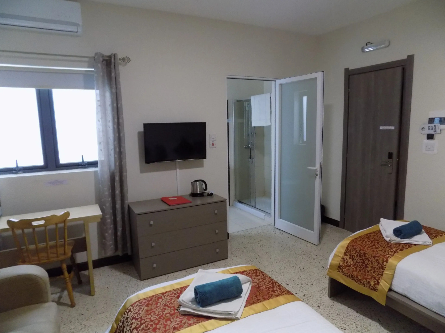 Sea Breeze Bay Guest House