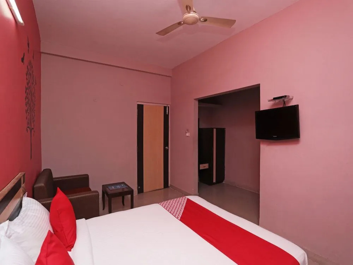 Oyo 6274 Hotel Janaki Residency