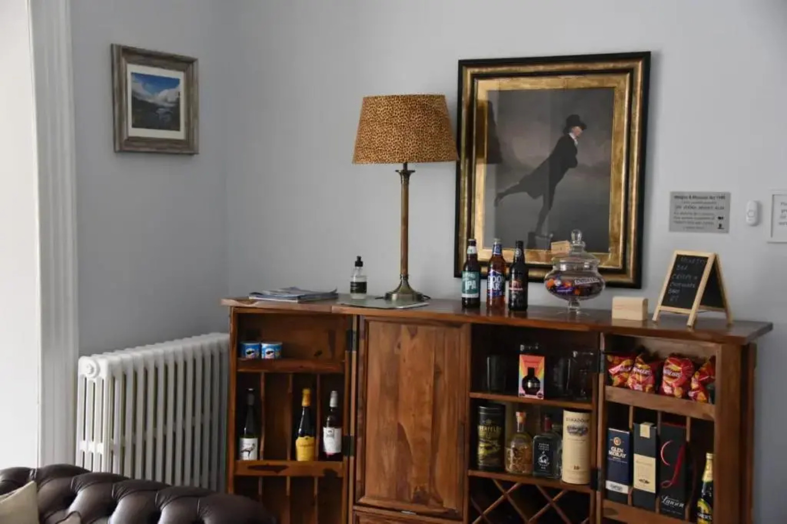 Tigh Na Cloich Hotel