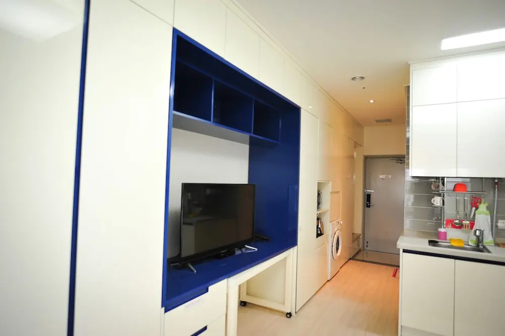 Hitomorrow Residence