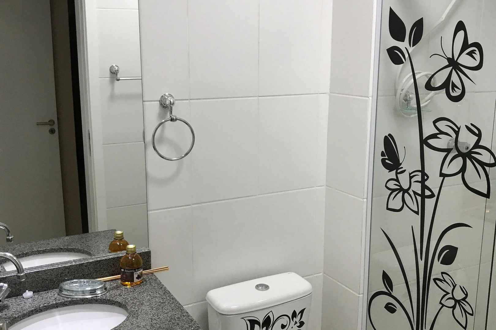 Apto na Ocian, com Vista para o Mar, Piscina, 2 Quartos, Ar Condicionado