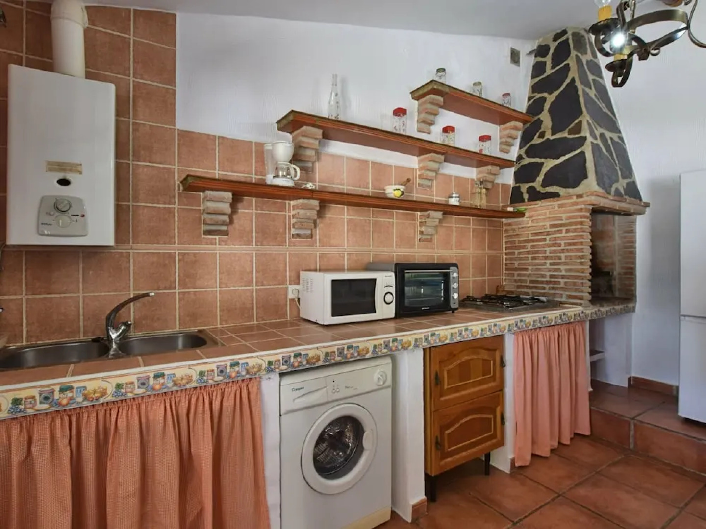 Vintage Holiday Home in Andalusia With Pool