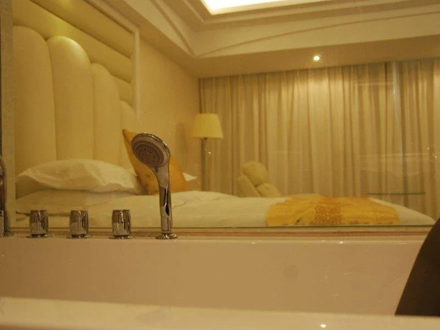 Zhongzhou International Hotel