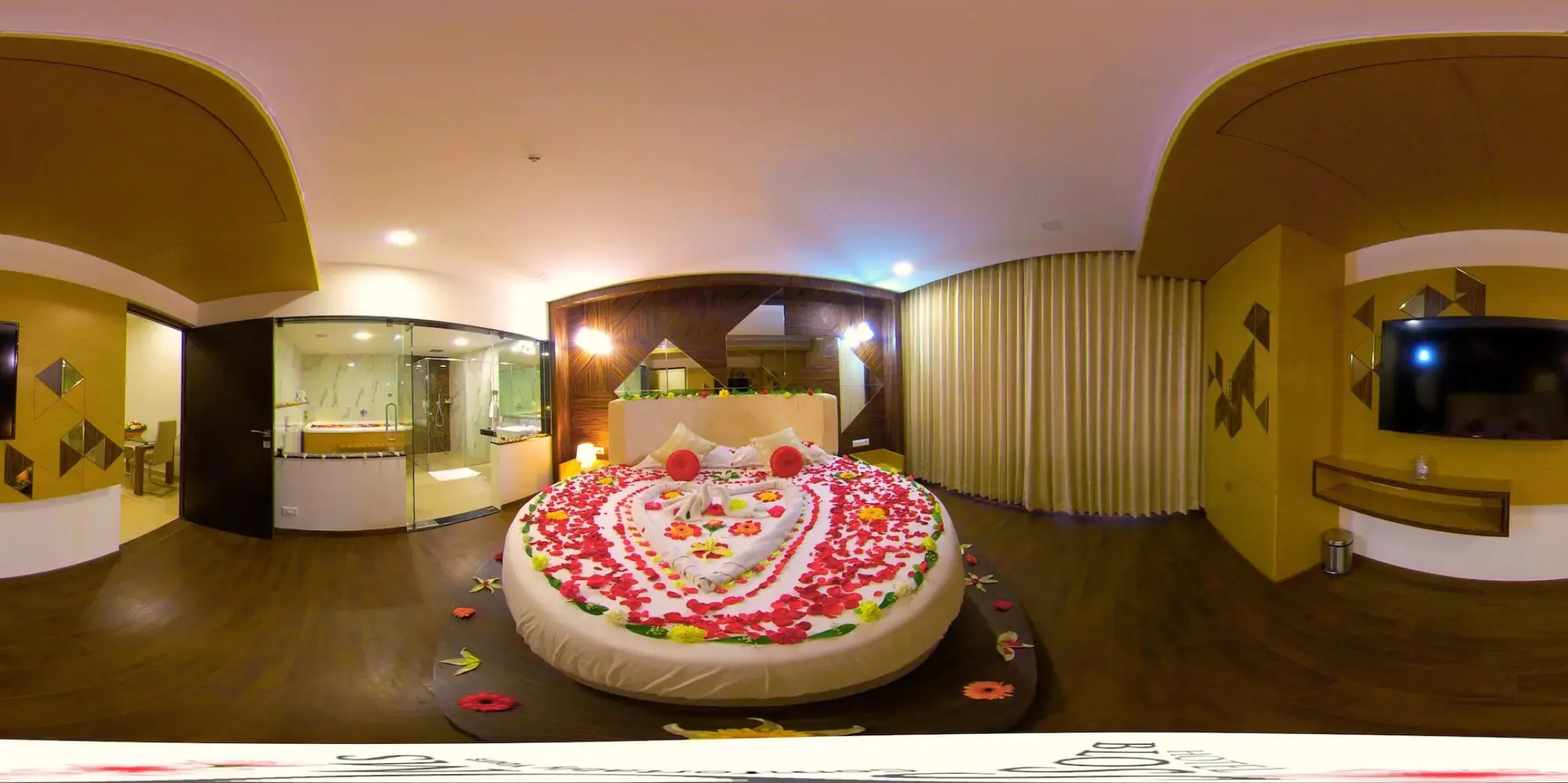 Hotel Blossoms