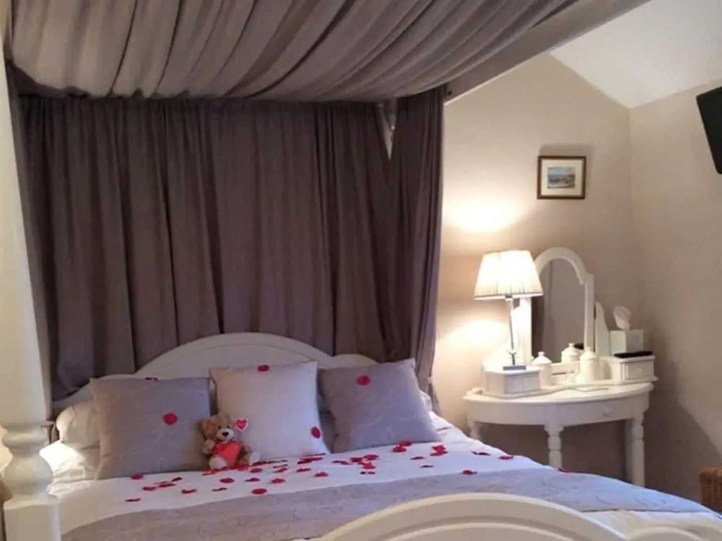 Tregaddra Farmhouse B&B