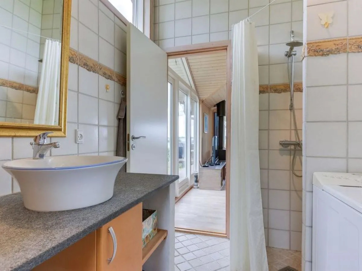 "Brunman" - 10m to the inlet in Sealand