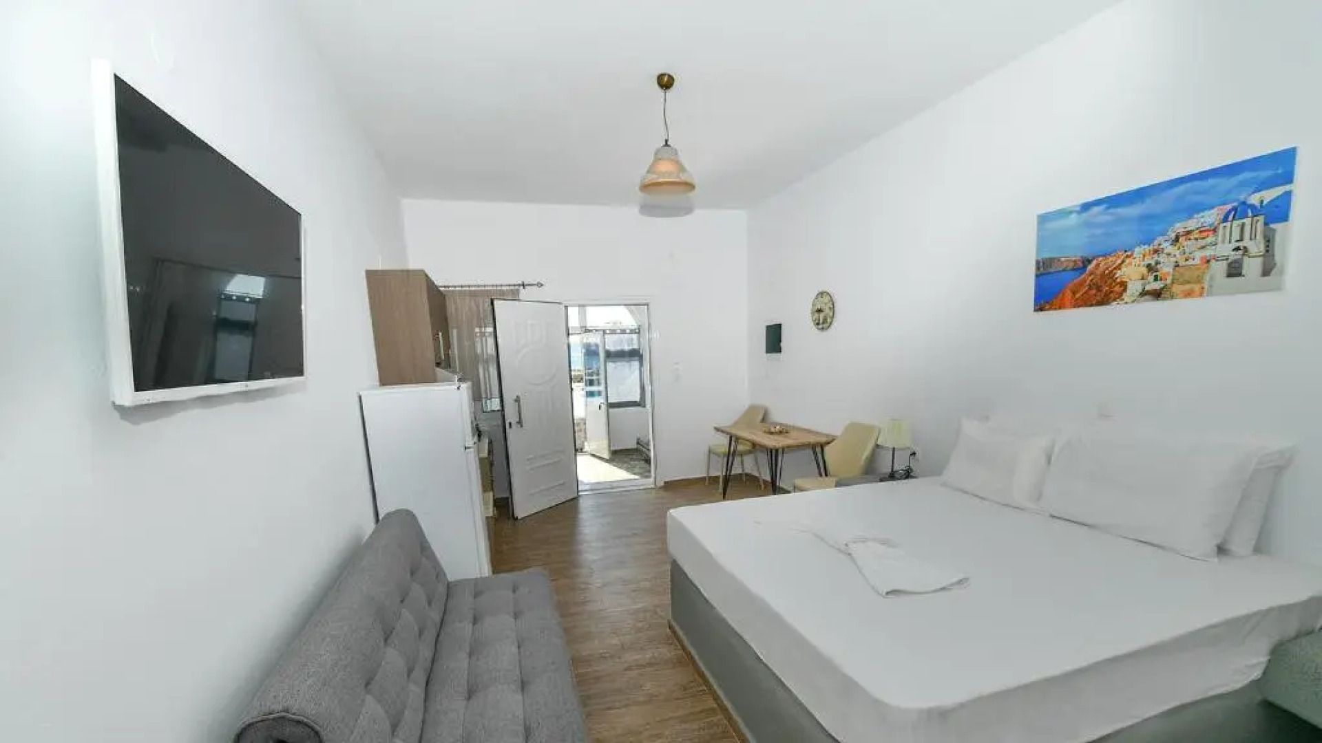 Thirassia Paradise Suites