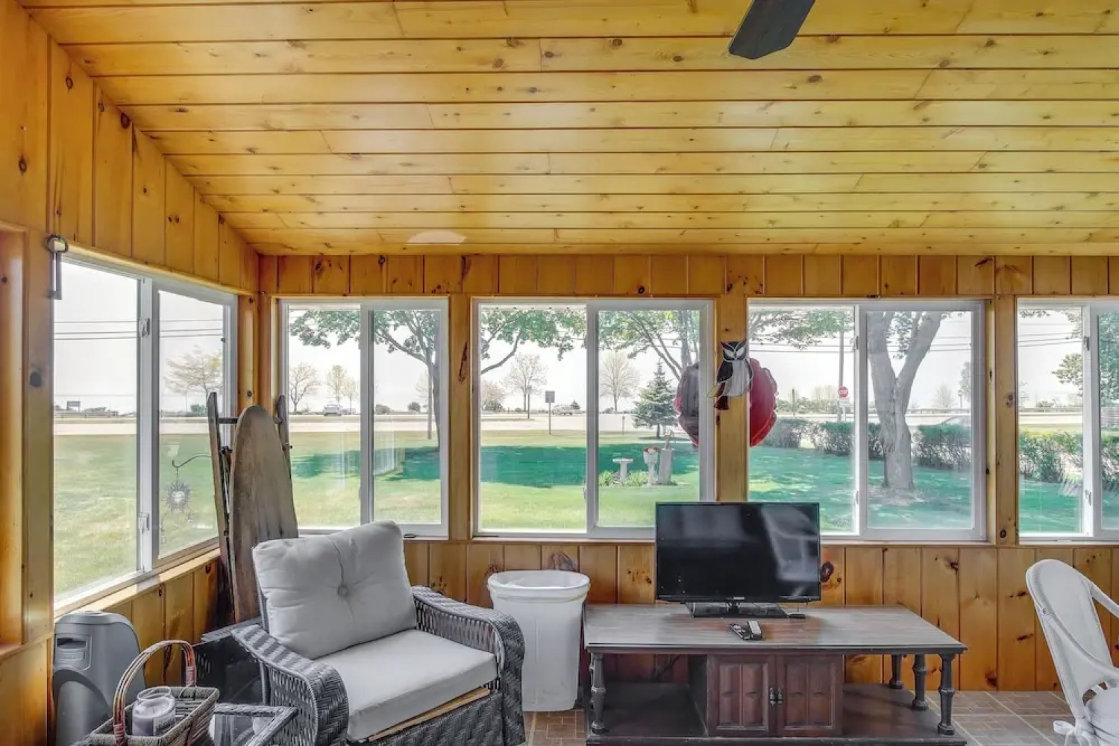 5 Mi to Point Beach State Forest: Home w/ Fire Pit