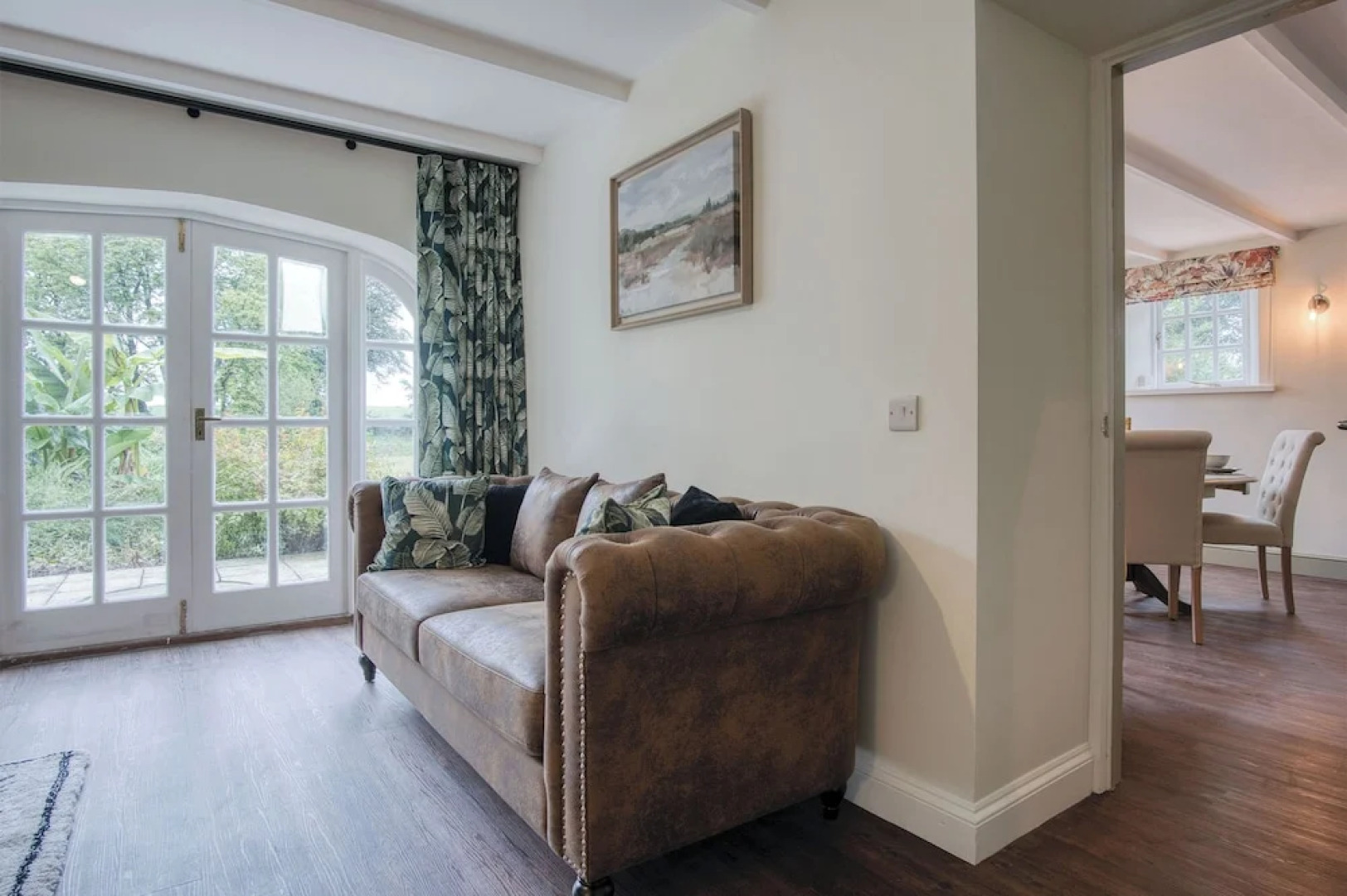 The Stables - 2 Bedroom Cottage - Princes Gate