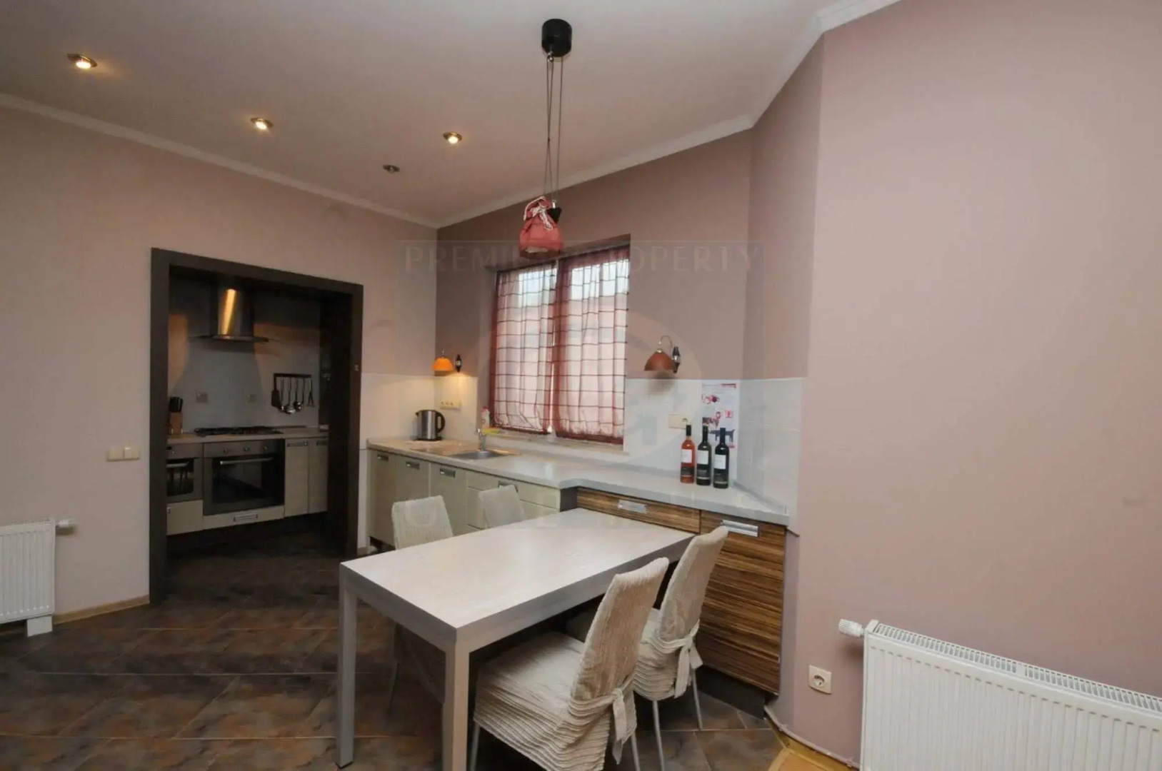 Комплекс First Choice Apartments