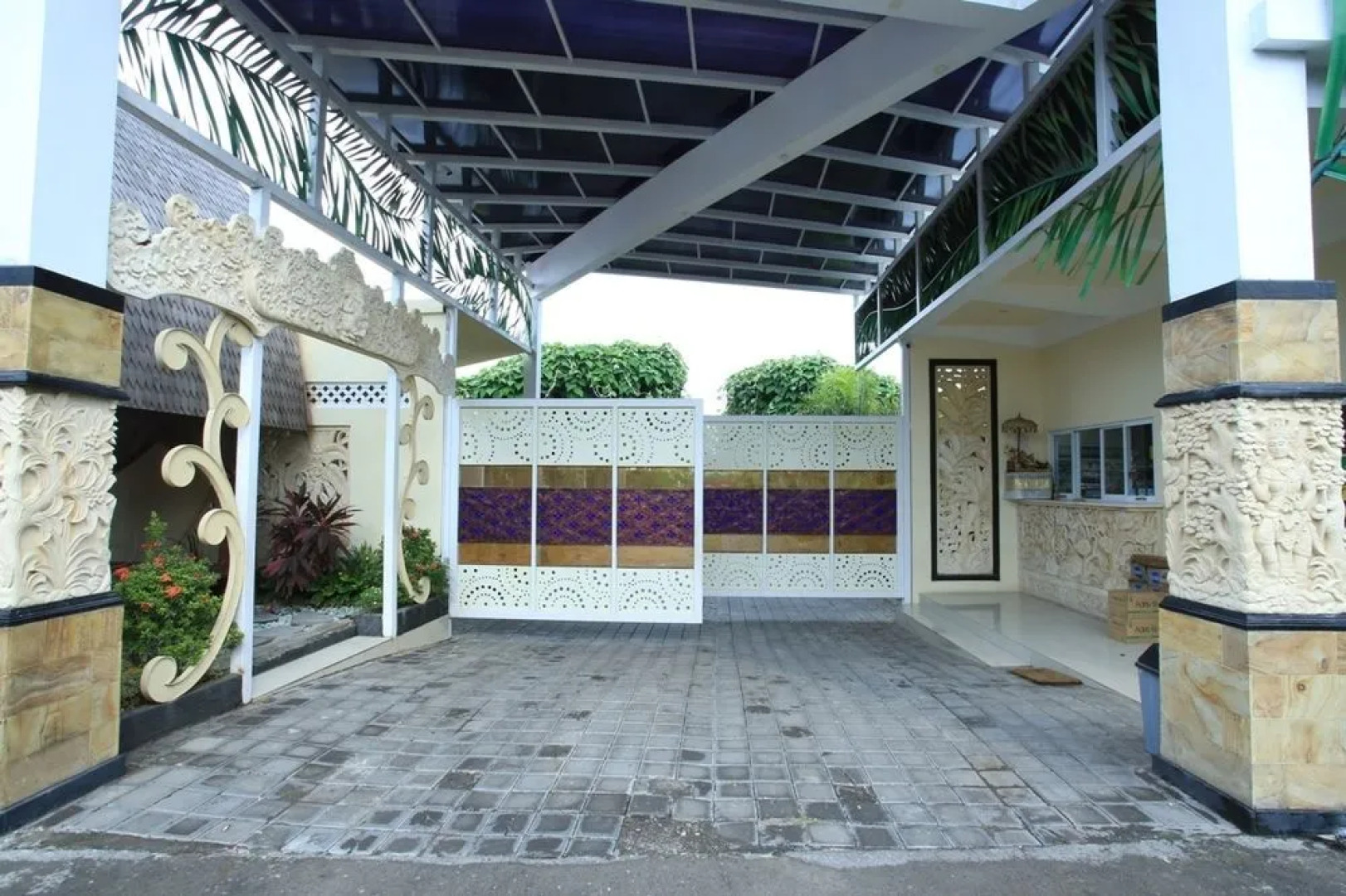 The Palm Suite Villa & Spa