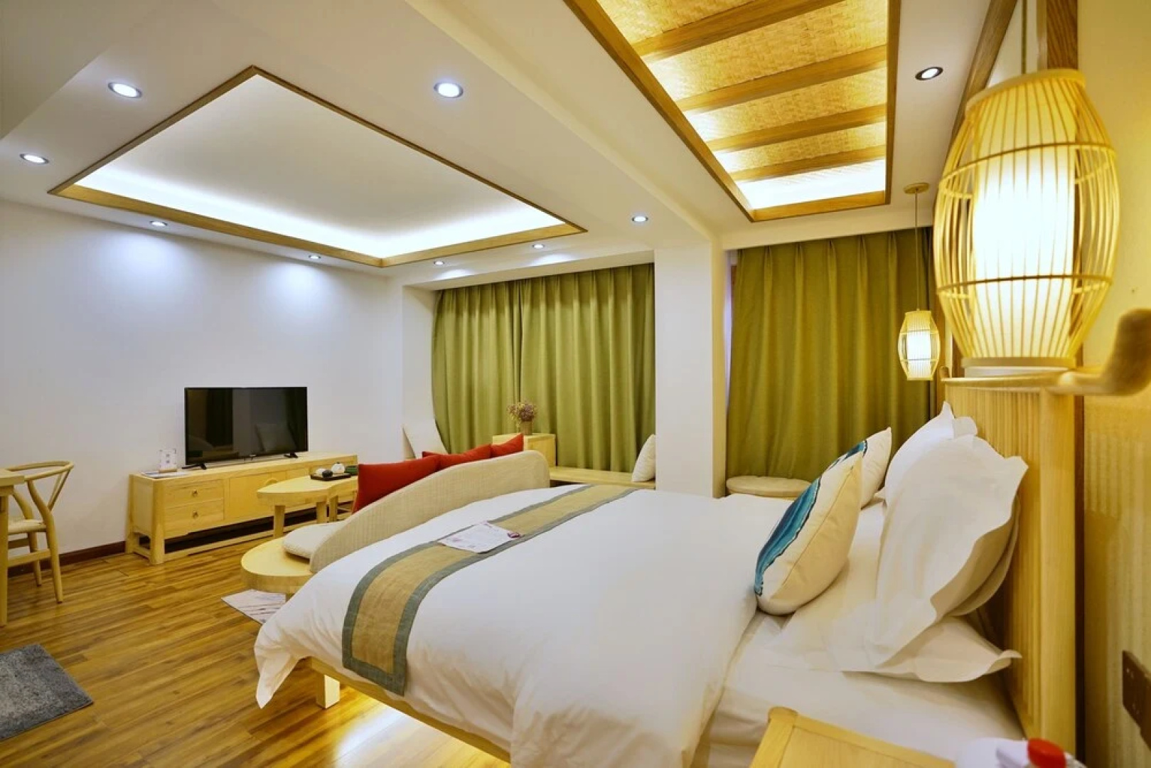 Yueju Wenlv · Yuexijiang Boutique Holiday Hotel (Leishan Xijiang Qianhu Miaozhai)