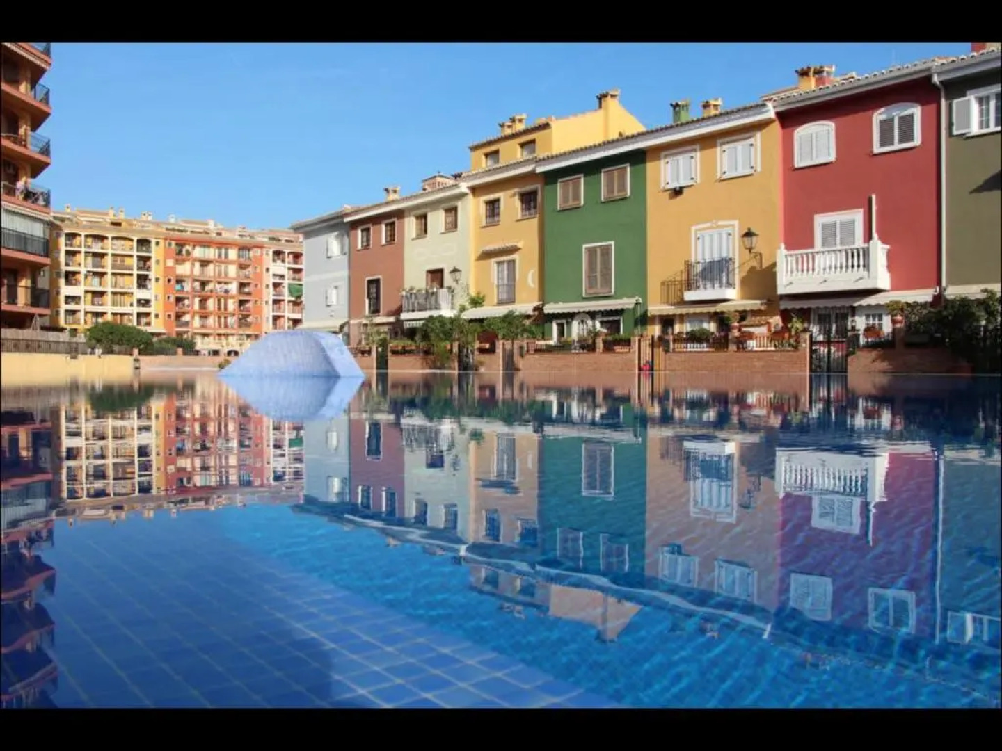 Cozy apartment on the sea