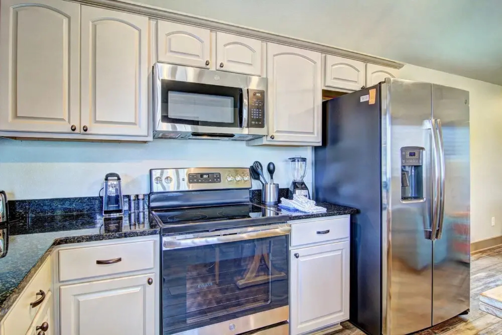 Flat's B - 3 Br Cottage