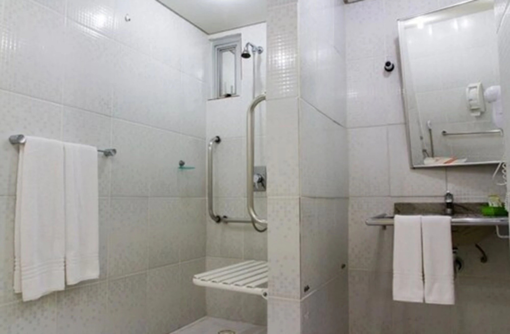 Harbor Self Buriti Suites Hotel