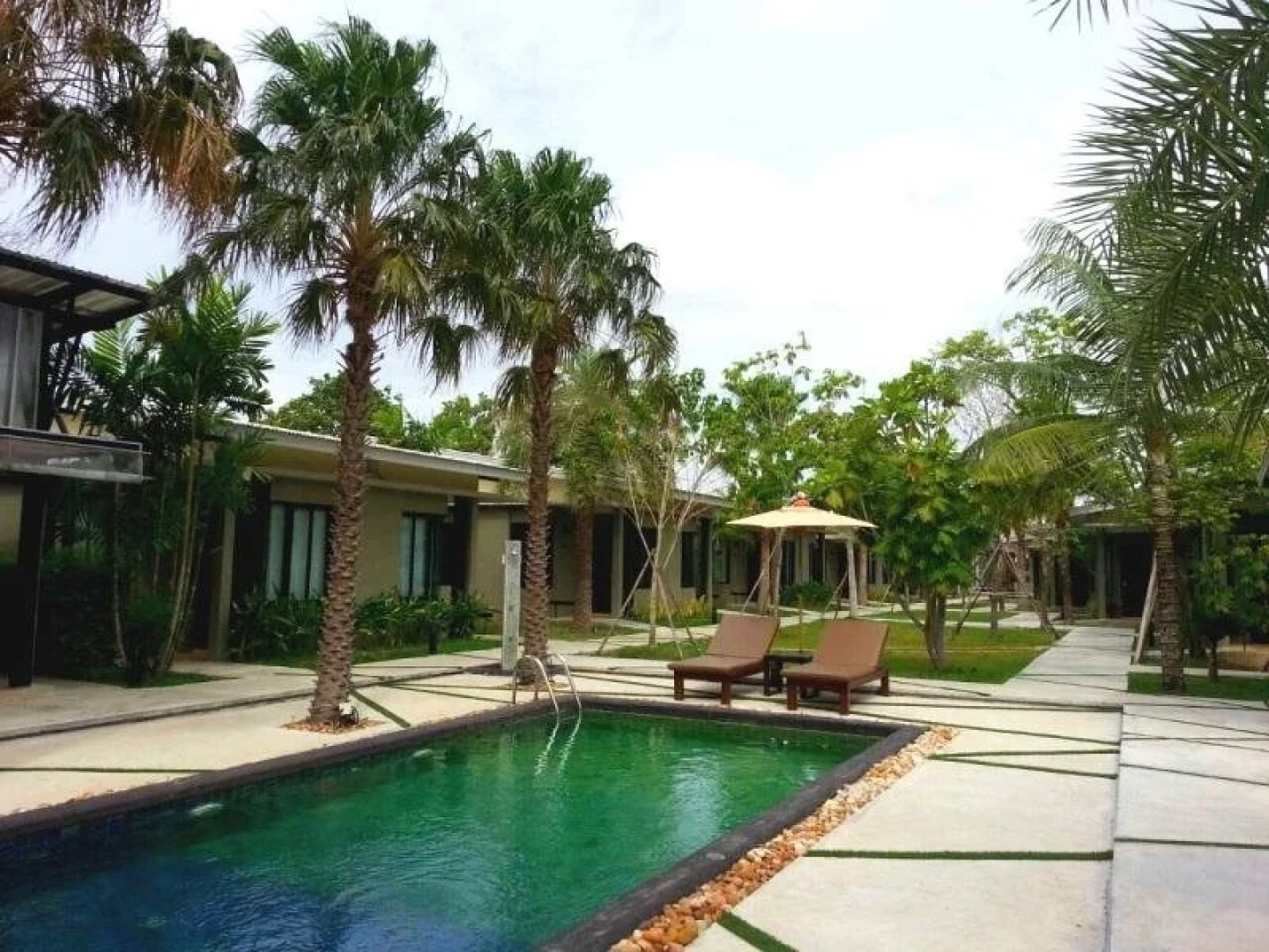 Aroonsawad Riverview Resort