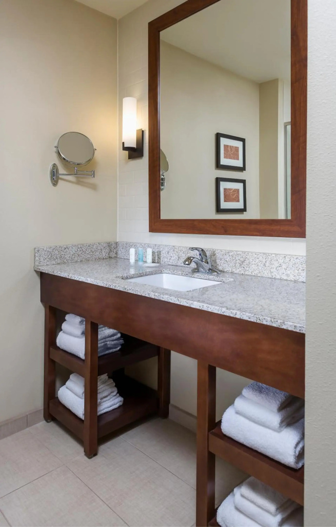 Comfort Suites Fargo Medical Center