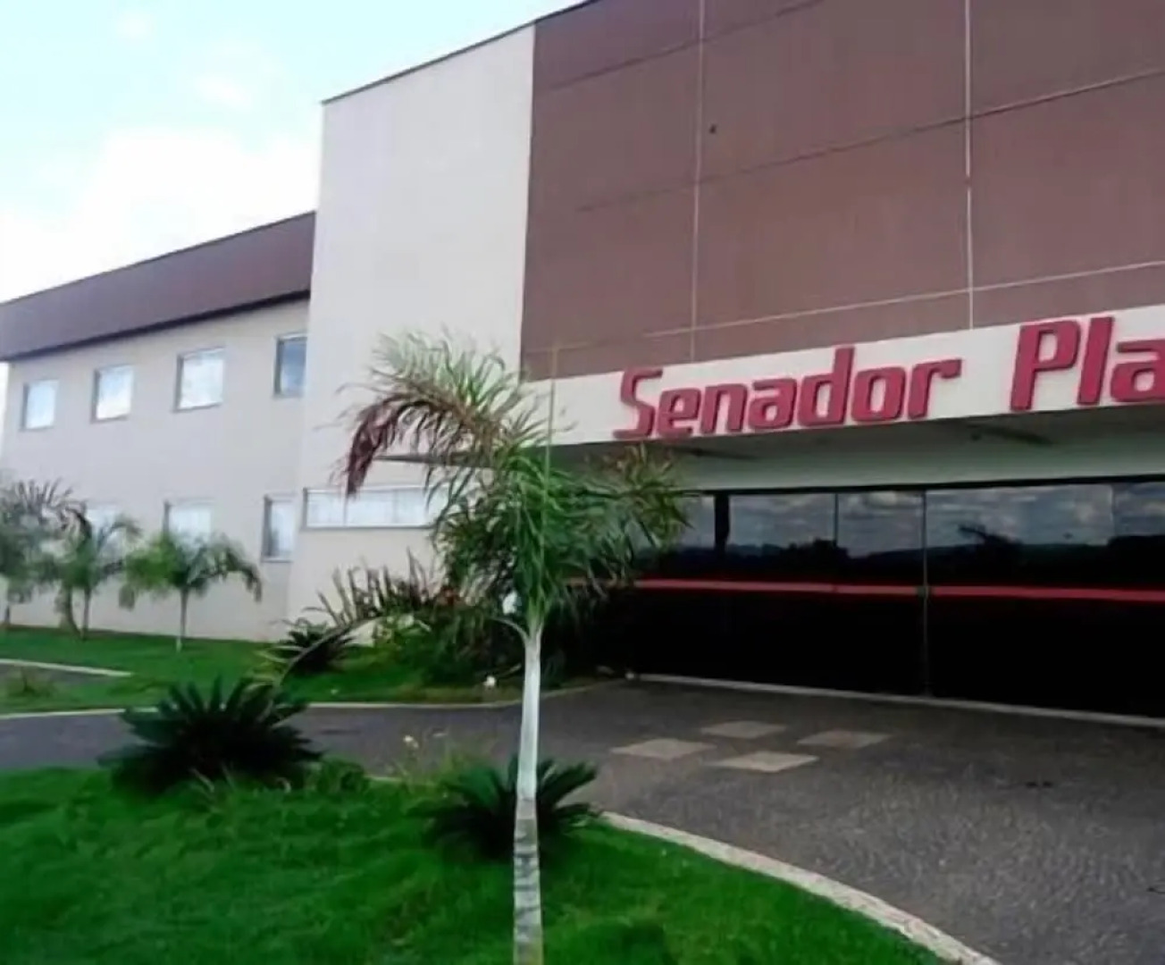 Senador Plaza Hotel