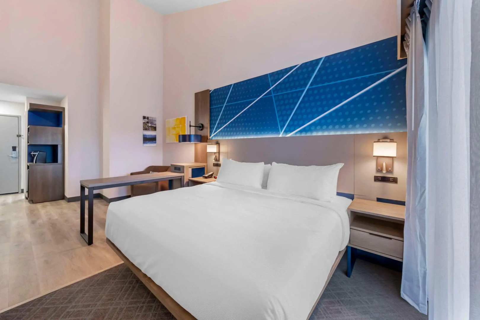 Comfort Inn & Suites Irvine Spectrum