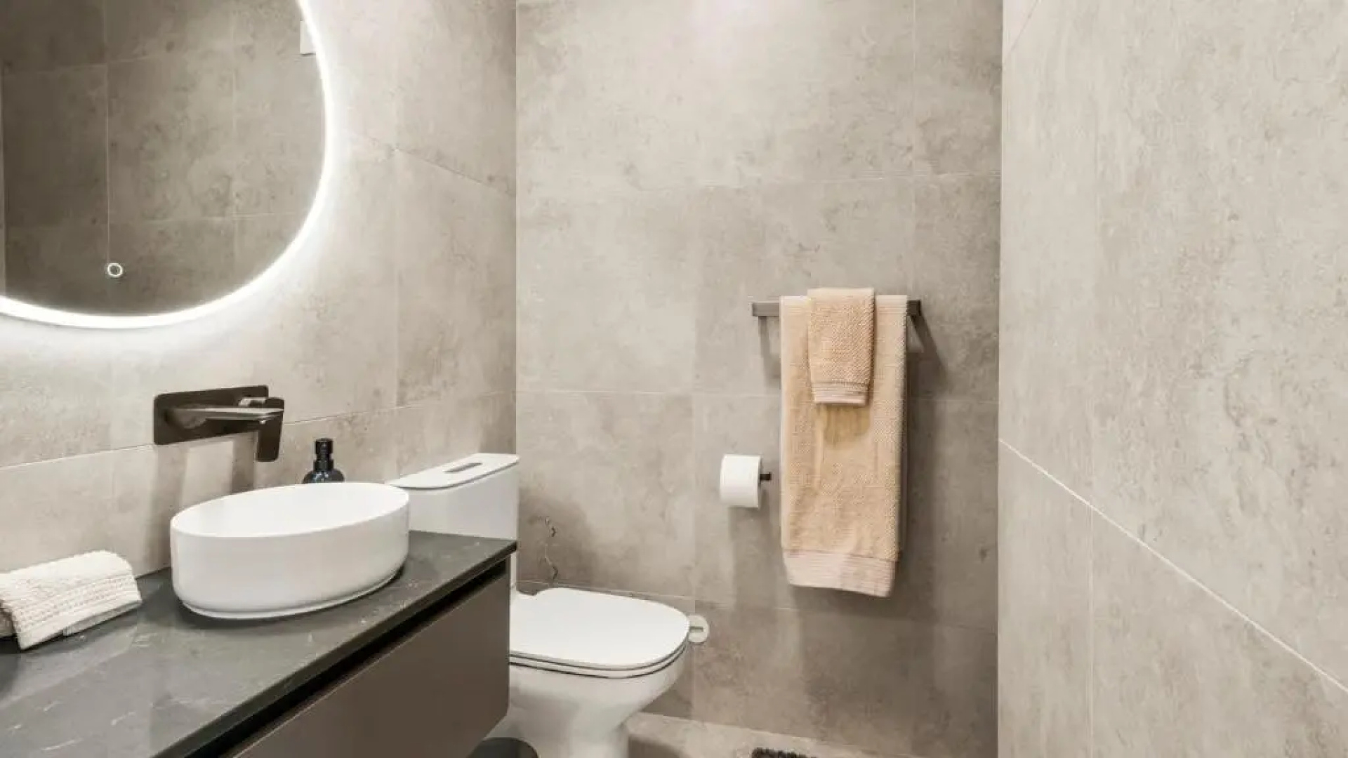Tranquility Waters - Whangaparaoa Holiday Home