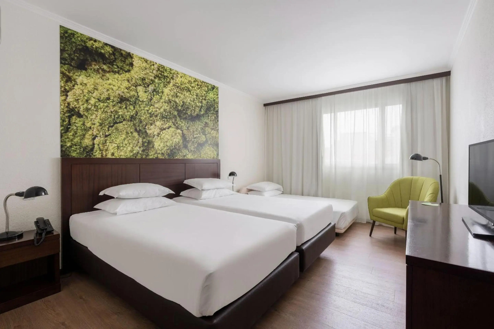 Neat Hotel Avenida